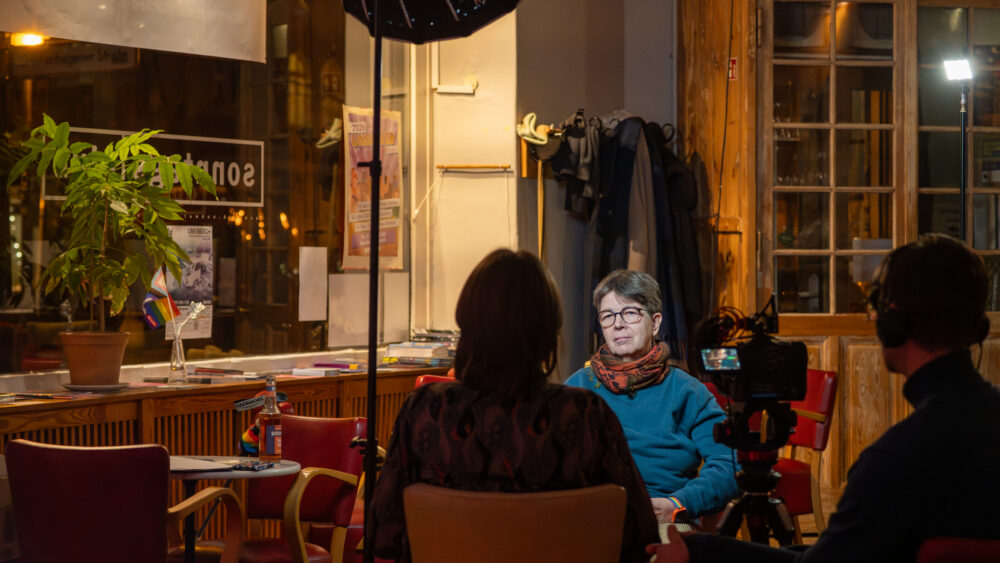 Die Zeitzeugin Pat Wunderlich im Interview im Sonntags-Club, 7. Dezember 2025 (Christian Faludi /GEDG)